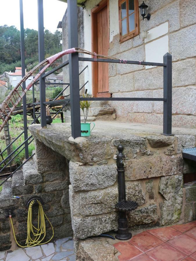 Hostal Bodega rural tipo loft Ourense Exterior foto