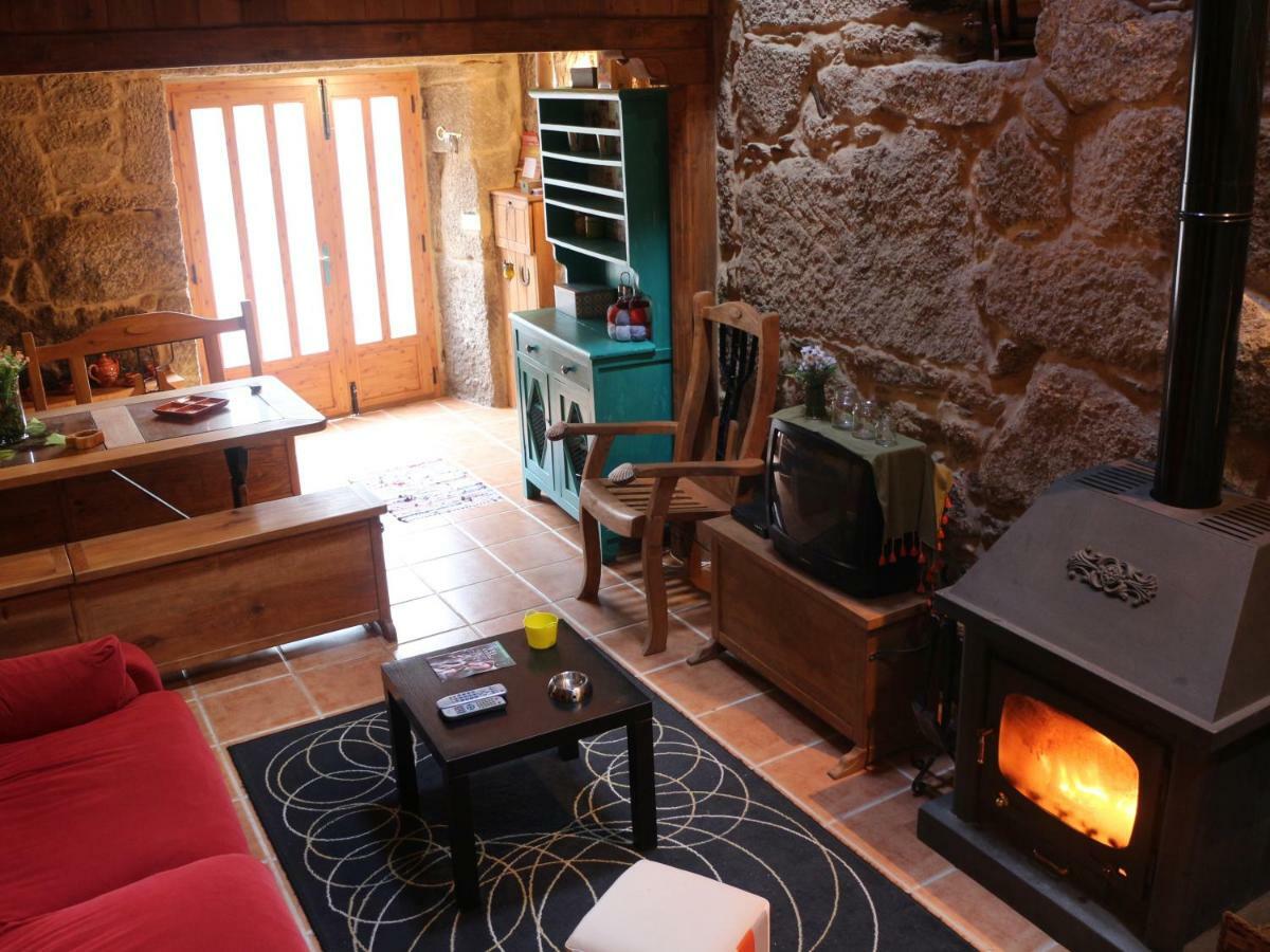 Hostal Bodega rural tipo loft Ourense Exterior foto