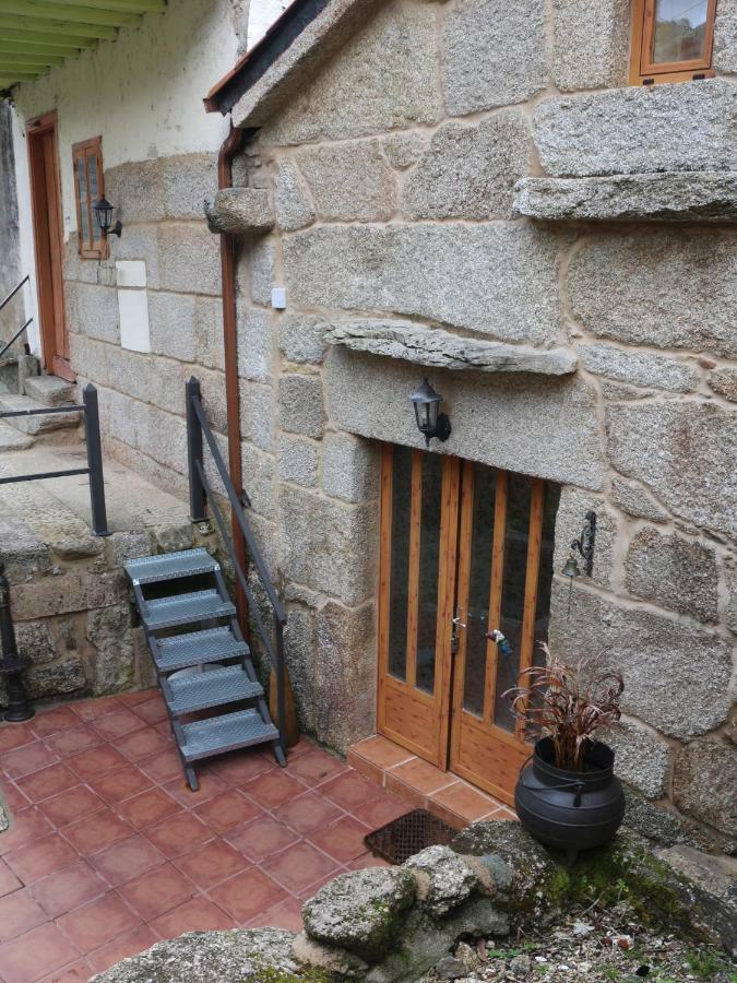 Hostal Bodega rural tipo loft Ourense Exterior foto